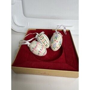 Set 3 Hand-Painted Wooden Egg Ornaments Christmas Holiday Easter Vintage Decor